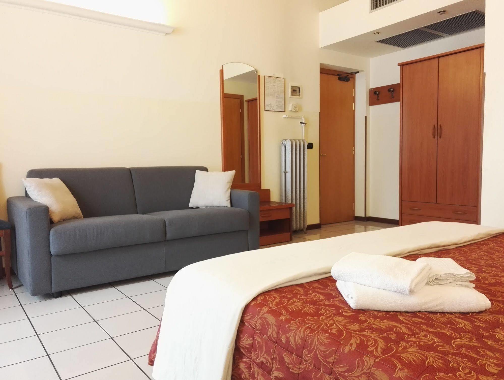 Soana City Rooms Génova Exterior foto