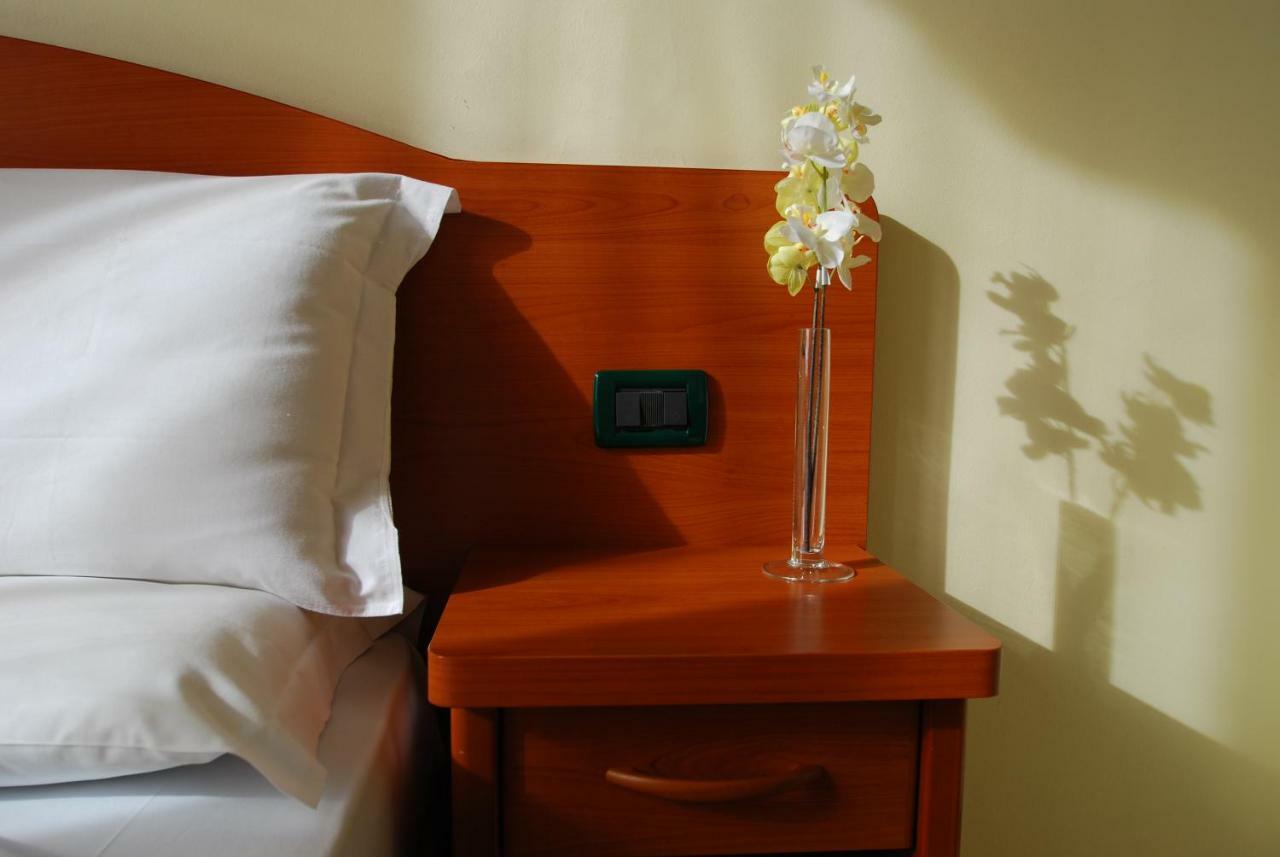Soana City Rooms Génova Exterior foto