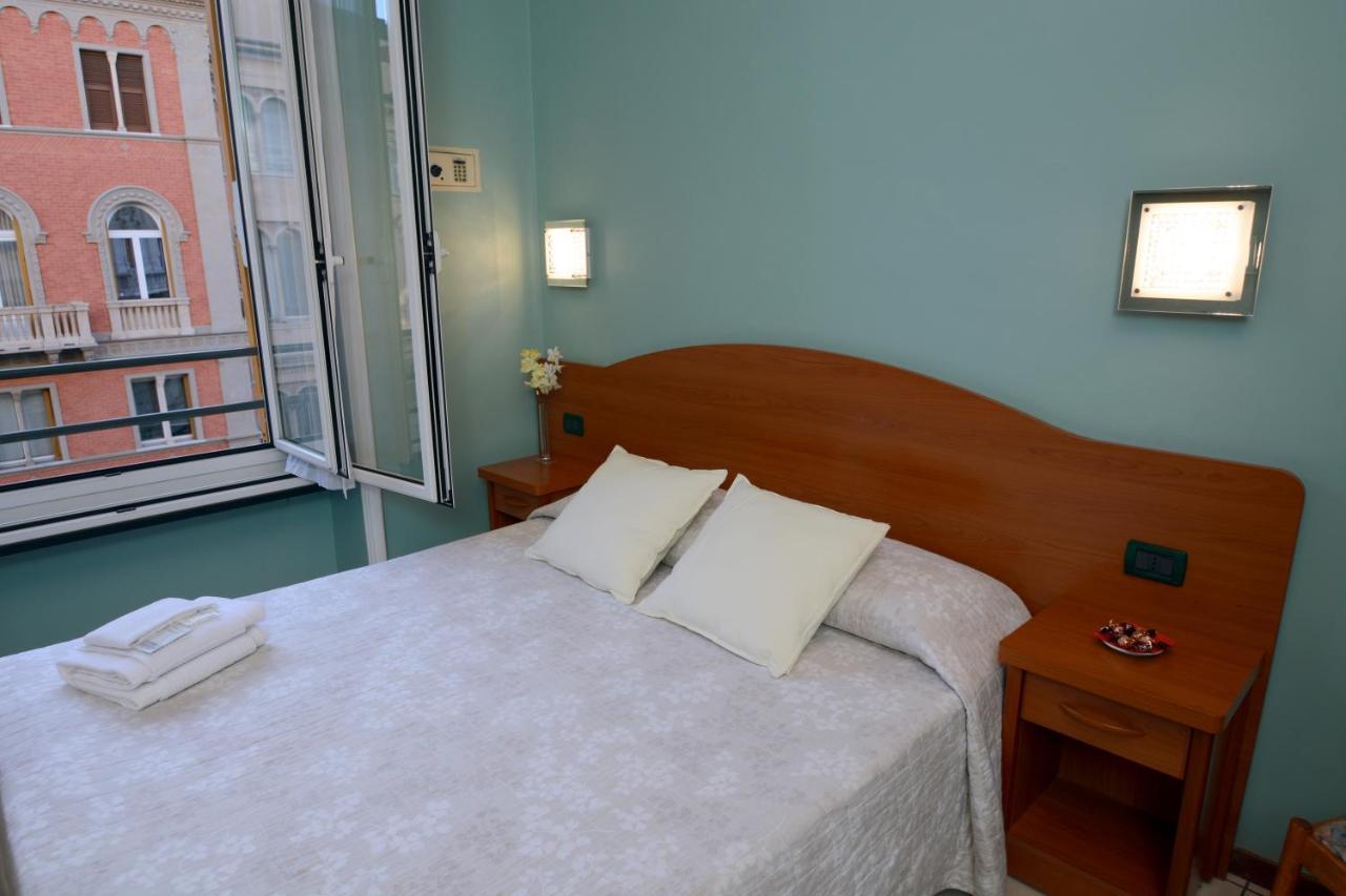 Soana City Rooms Génova Exterior foto
